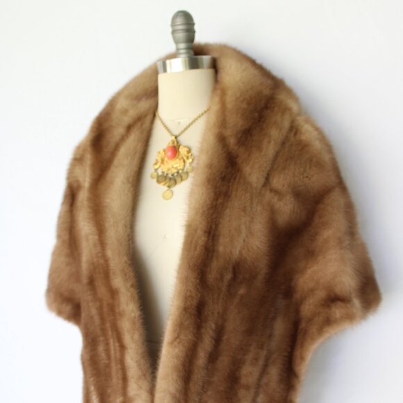 Vintage Mink fur stole wrap cape coat Jacket shawl brown tan Jackie O 1960's - Picture 3 of 10